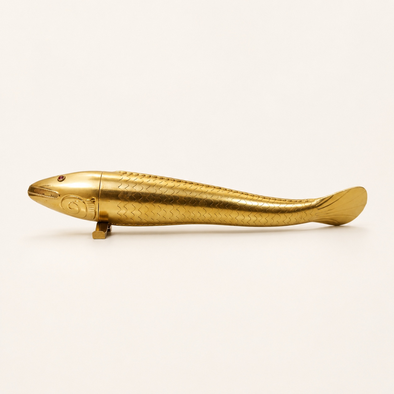 Detailed flexible Peetal Kou brass fish made in Bellaguntha